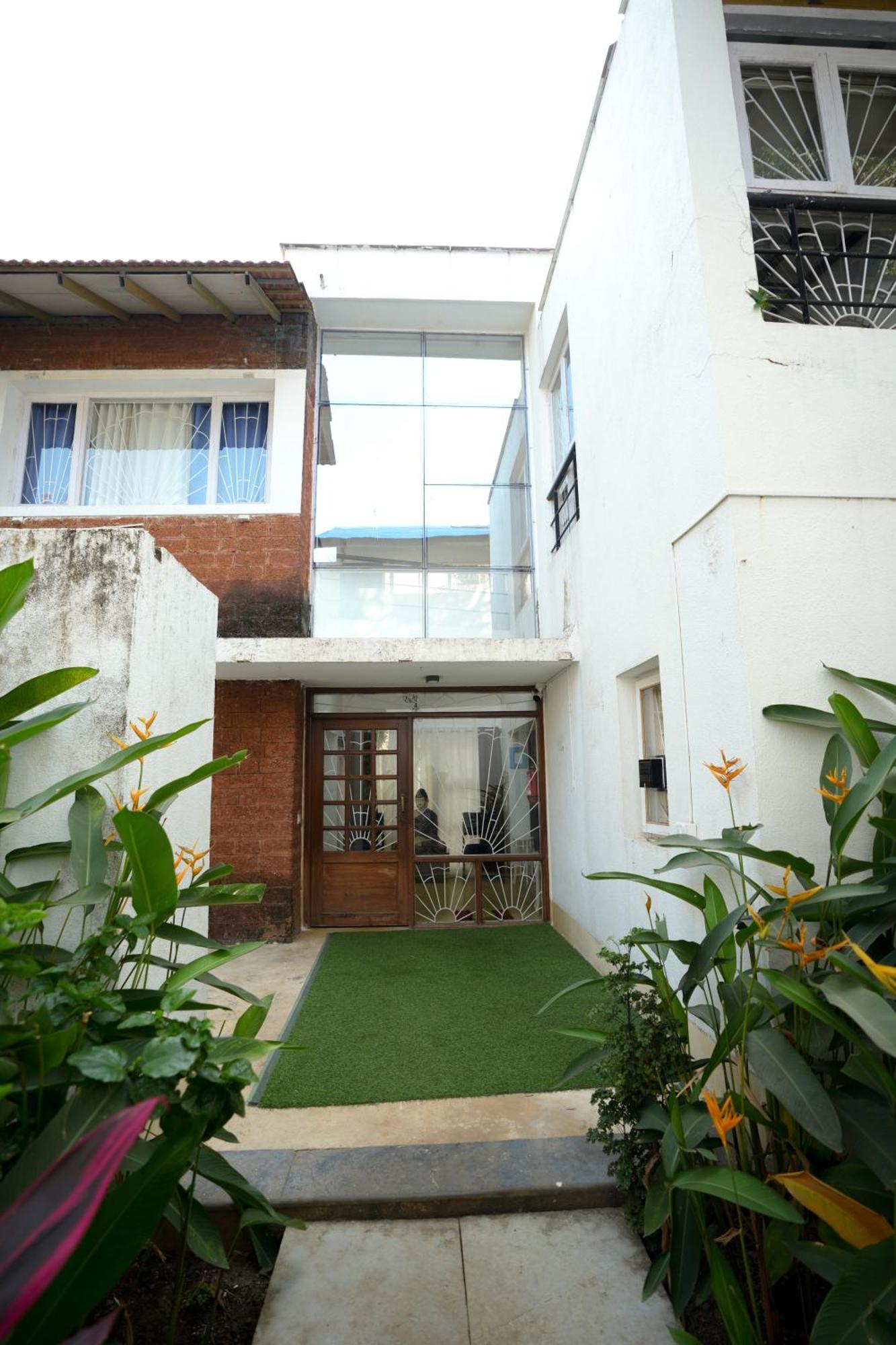 Villa M - Solitude 2 Candolim Goa 3Bhk, Pool Facing, Near Beach, Free Breakfast, Free Wifi And Prime Location מראה חיצוני תמונה