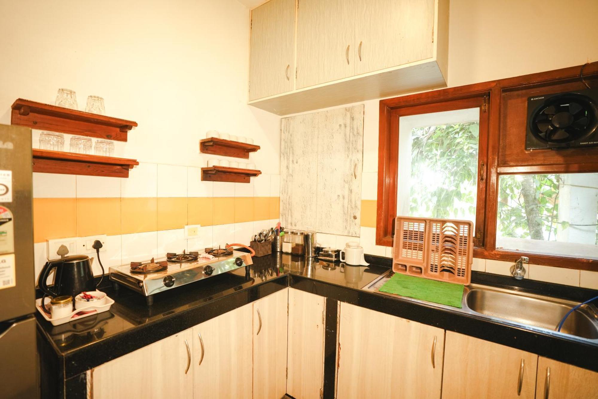 Villa M - Solitude 2 Candolim Goa 3Bhk, Pool Facing, Near Beach, Free Breakfast, Free Wifi And Prime Location מראה חיצוני תמונה