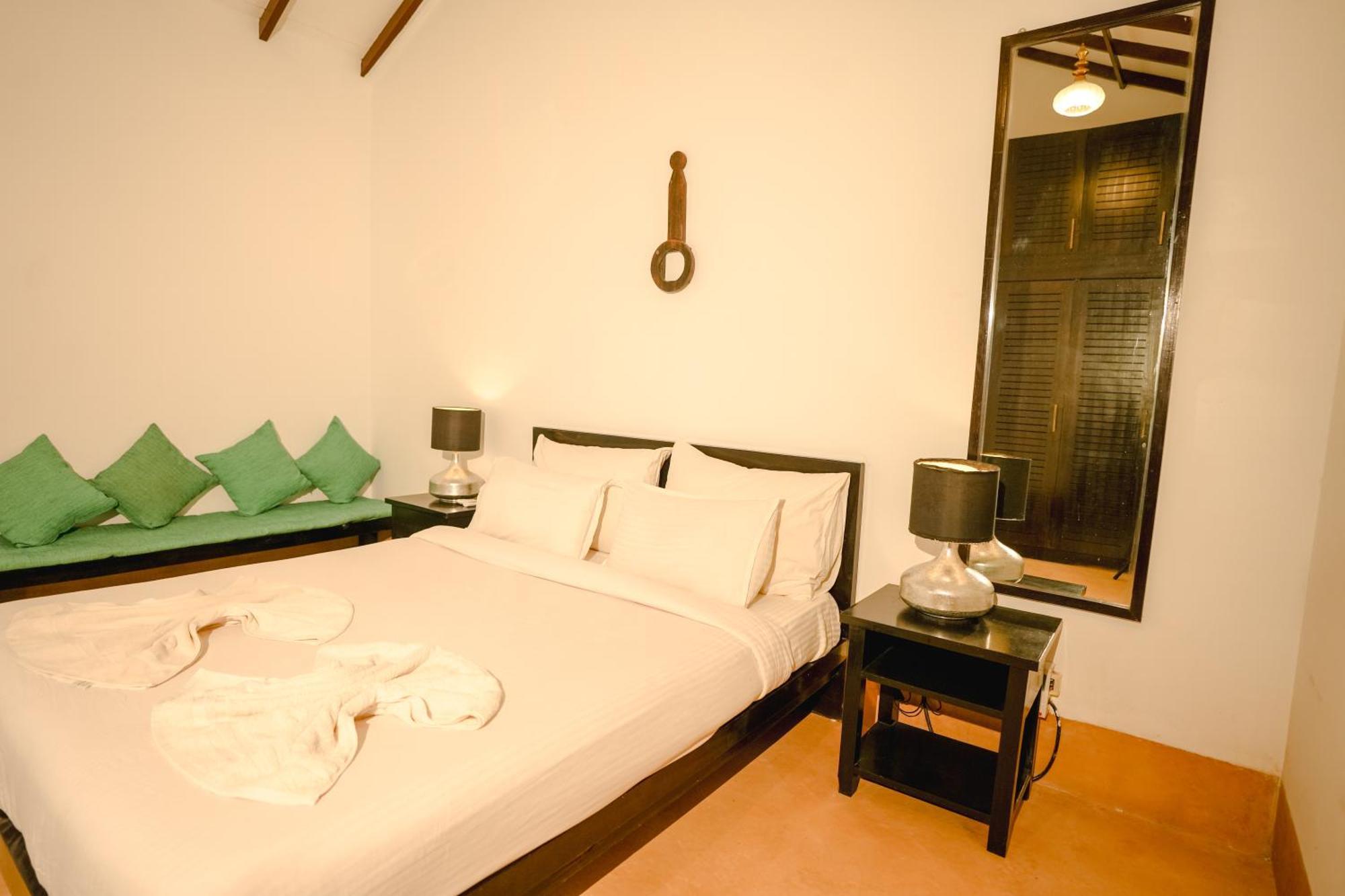 Villa M - Solitude 2 Candolim Goa 3Bhk, Pool Facing, Near Beach, Free Breakfast, Free Wifi And Prime Location מראה חיצוני תמונה