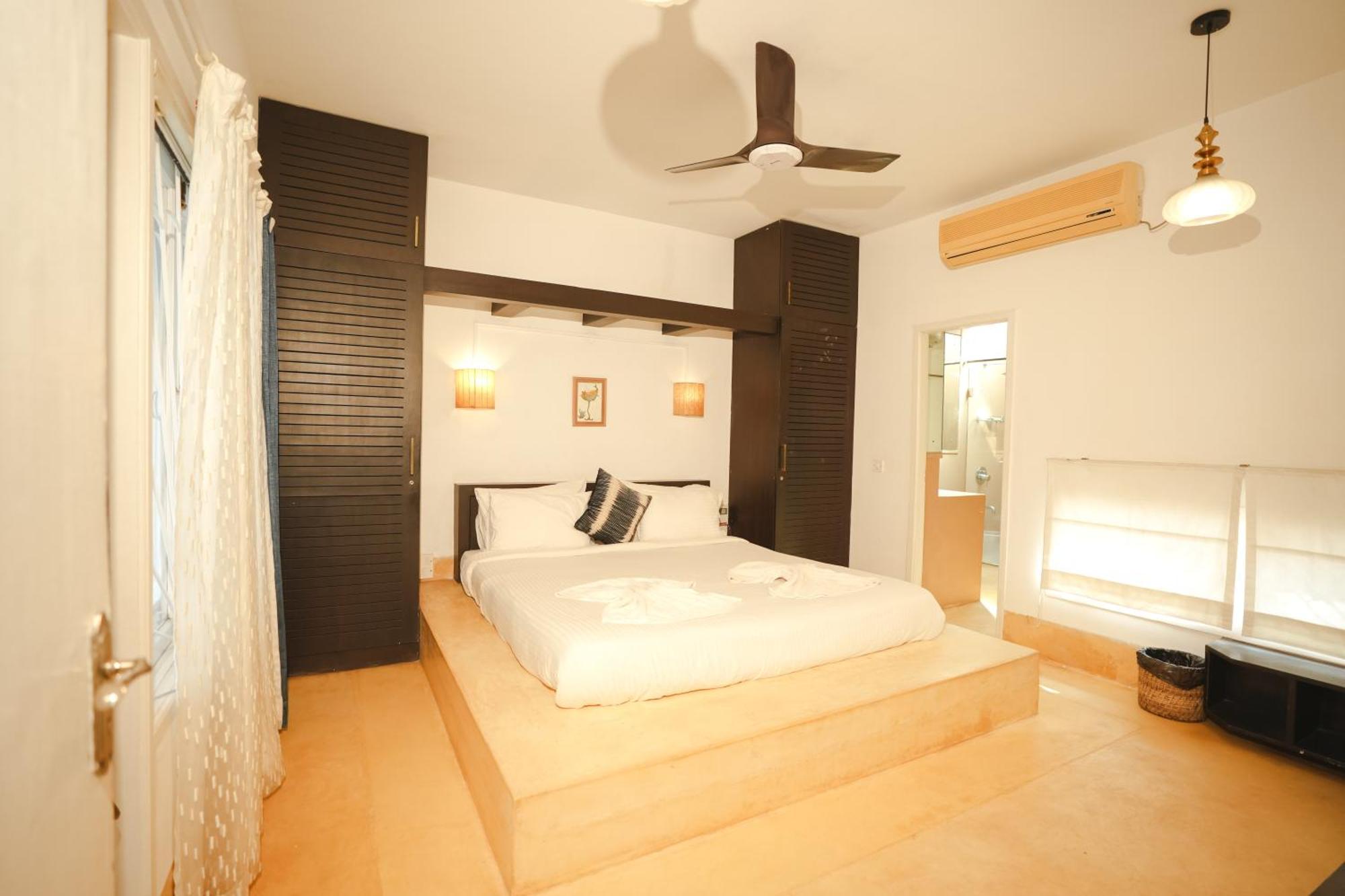 Villa M - Solitude 2 Candolim Goa 3Bhk, Pool Facing, Near Beach, Free Breakfast, Free Wifi And Prime Location מראה חיצוני תמונה