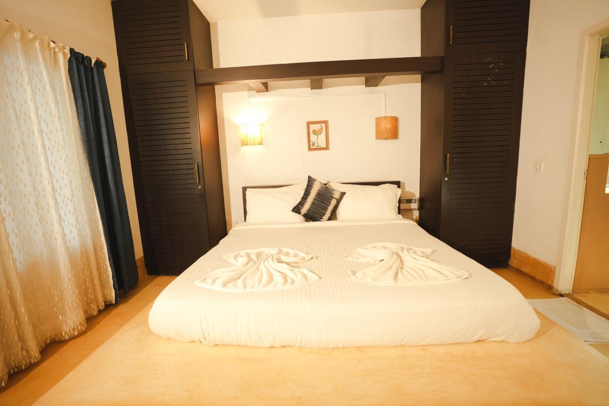 Villa M - Solitude 2 Candolim Goa 3Bhk, Pool Facing, Near Beach, Free Breakfast, Free Wifi And Prime Location מראה חיצוני תמונה