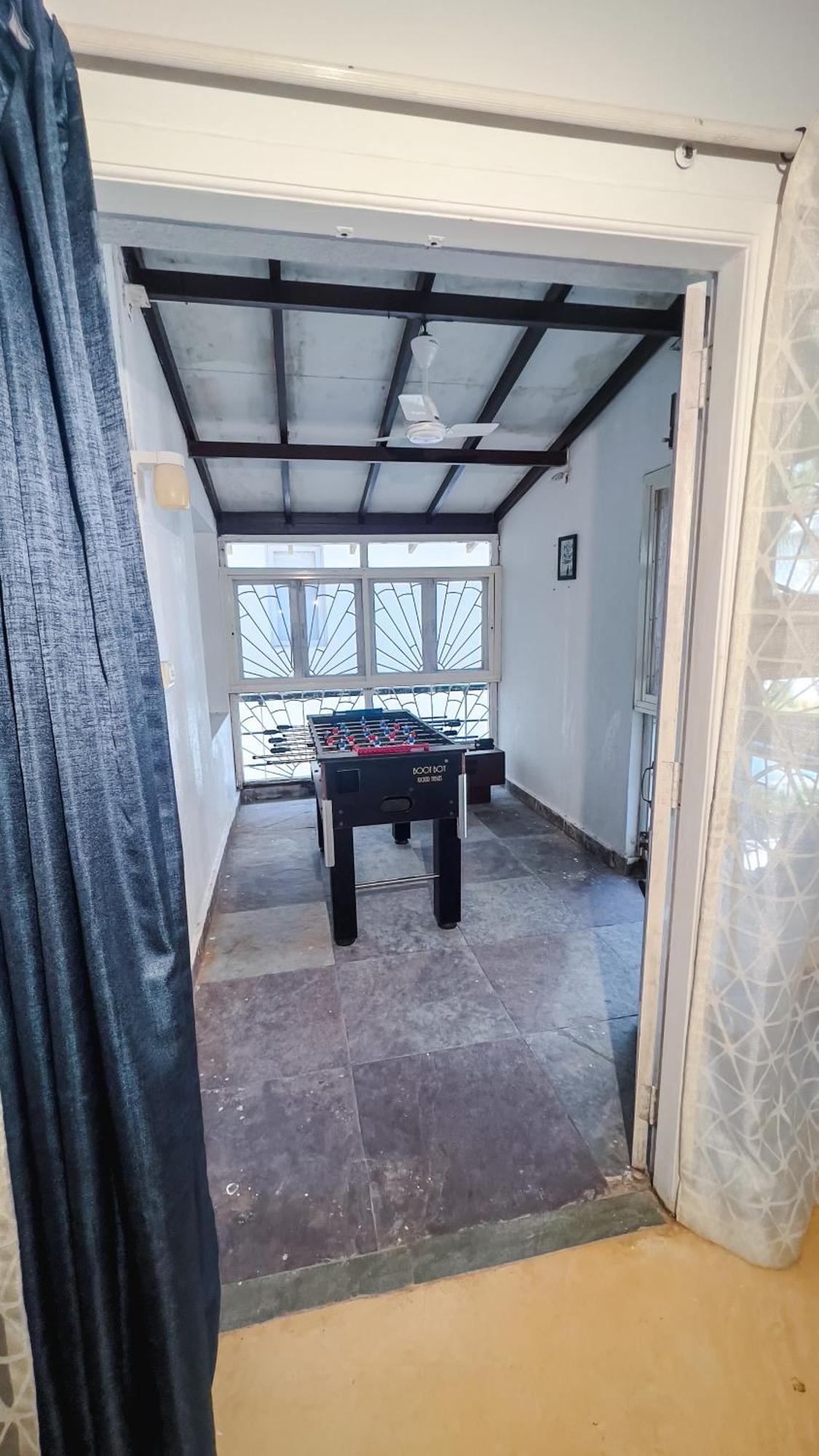 Villa M - Solitude 2 Candolim Goa 3Bhk, Pool Facing, Near Beach, Free Breakfast, Free Wifi And Prime Location מראה חיצוני תמונה