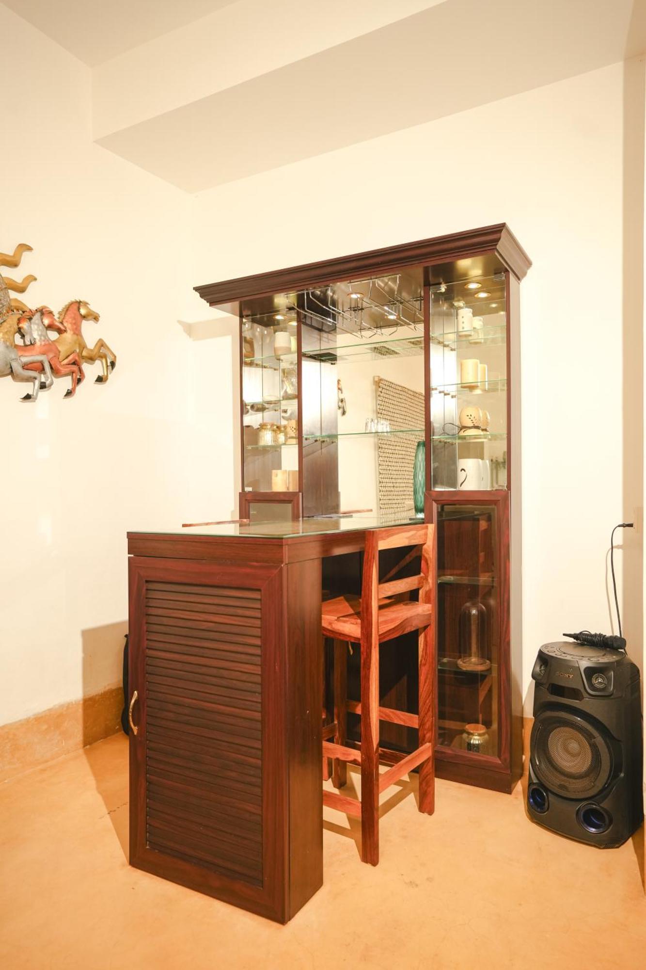 Villa M - Solitude 2 Candolim Goa 3Bhk, Pool Facing, Near Beach, Free Breakfast, Free Wifi And Prime Location מראה חיצוני תמונה