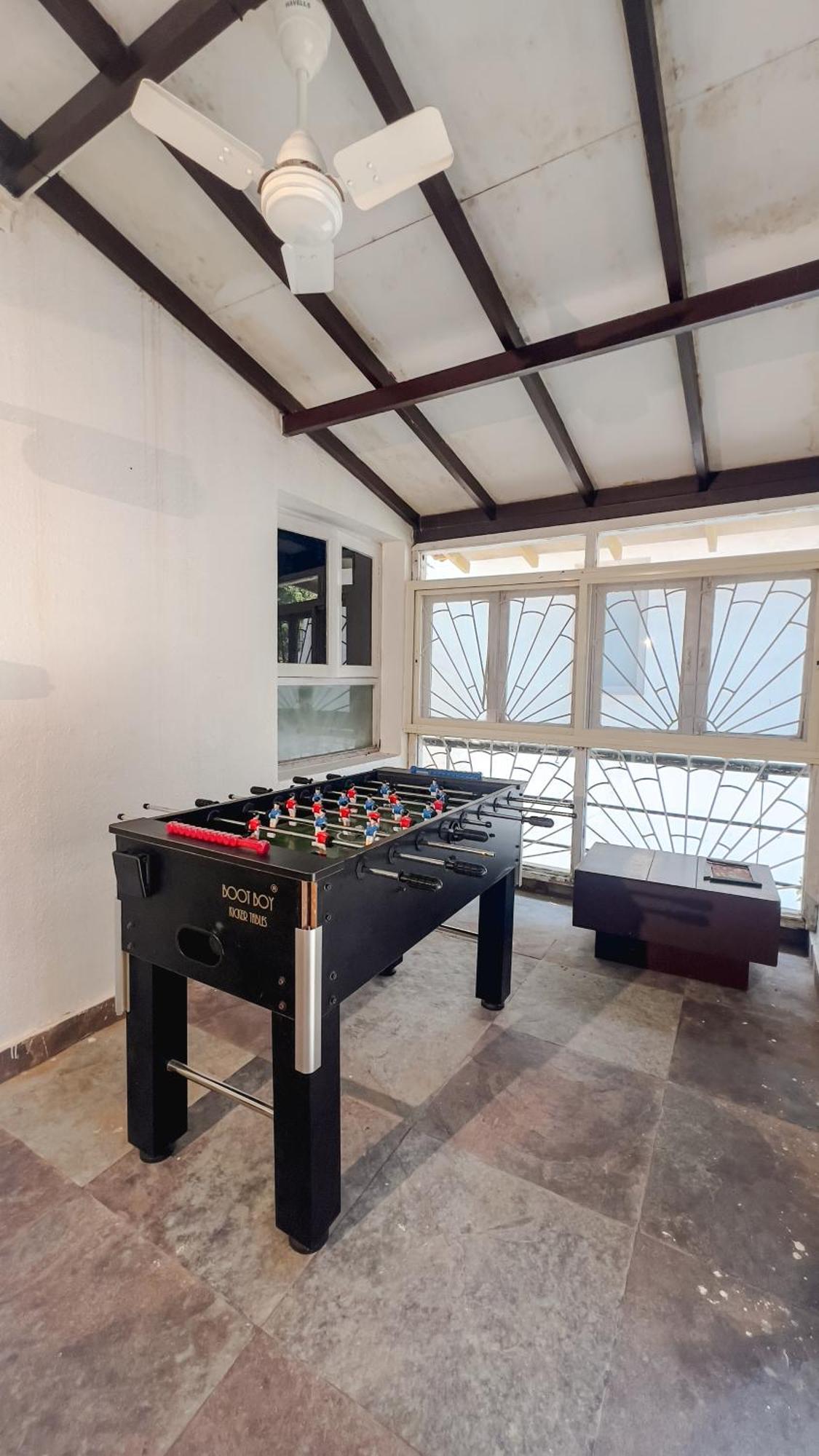 Villa M - Solitude 2 Candolim Goa 3Bhk, Pool Facing, Near Beach, Free Breakfast, Free Wifi And Prime Location מראה חיצוני תמונה
